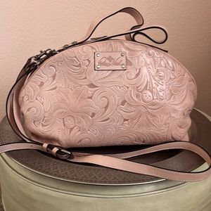 Patricia Nash pink Fiora bag. Tooled leather! Excellent condition!